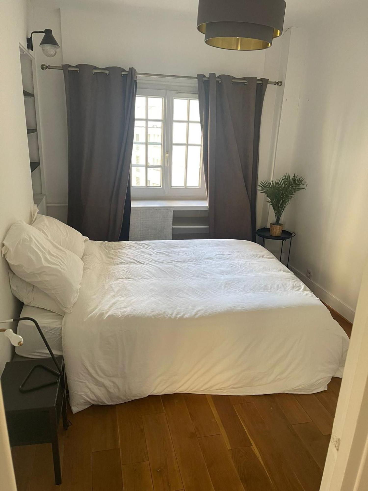 Magnifique Appartement Tour Eiffel Paris Exteriör bild